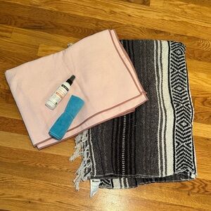 Yoga blanket, hot towel. ‘Icrofiber towel, mat cleaner